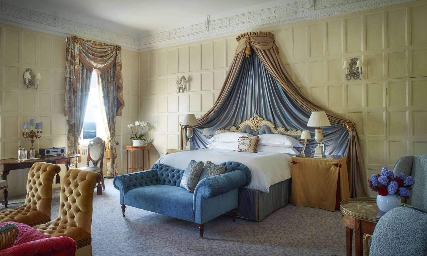 Luxury Honeymoon Hotel in Berkshire | Cliveden House